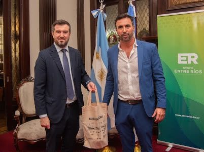 Política y gestión · Encuentros y actividades · 09