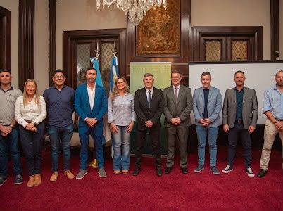 Política y gestión · Encuentros y actividades · 10