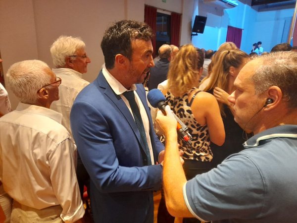 Política y gestión · Entrevista en un encuentro