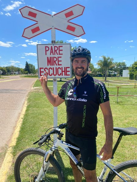 Viaje en homenaje a Tatú · En bicicleta